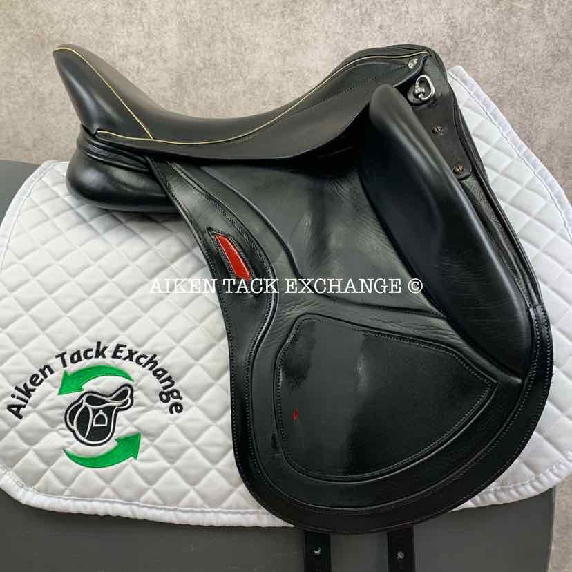 2021 Aviar Rook 1.0 Monoflap Dressage Saddle, 17.5" Seat, Adjustable Flex Tree, Foam Panels