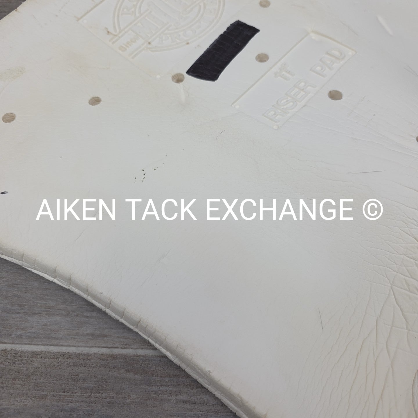 Roma Miller's Pro-Tek 11" Riser Foam Half Pad, White