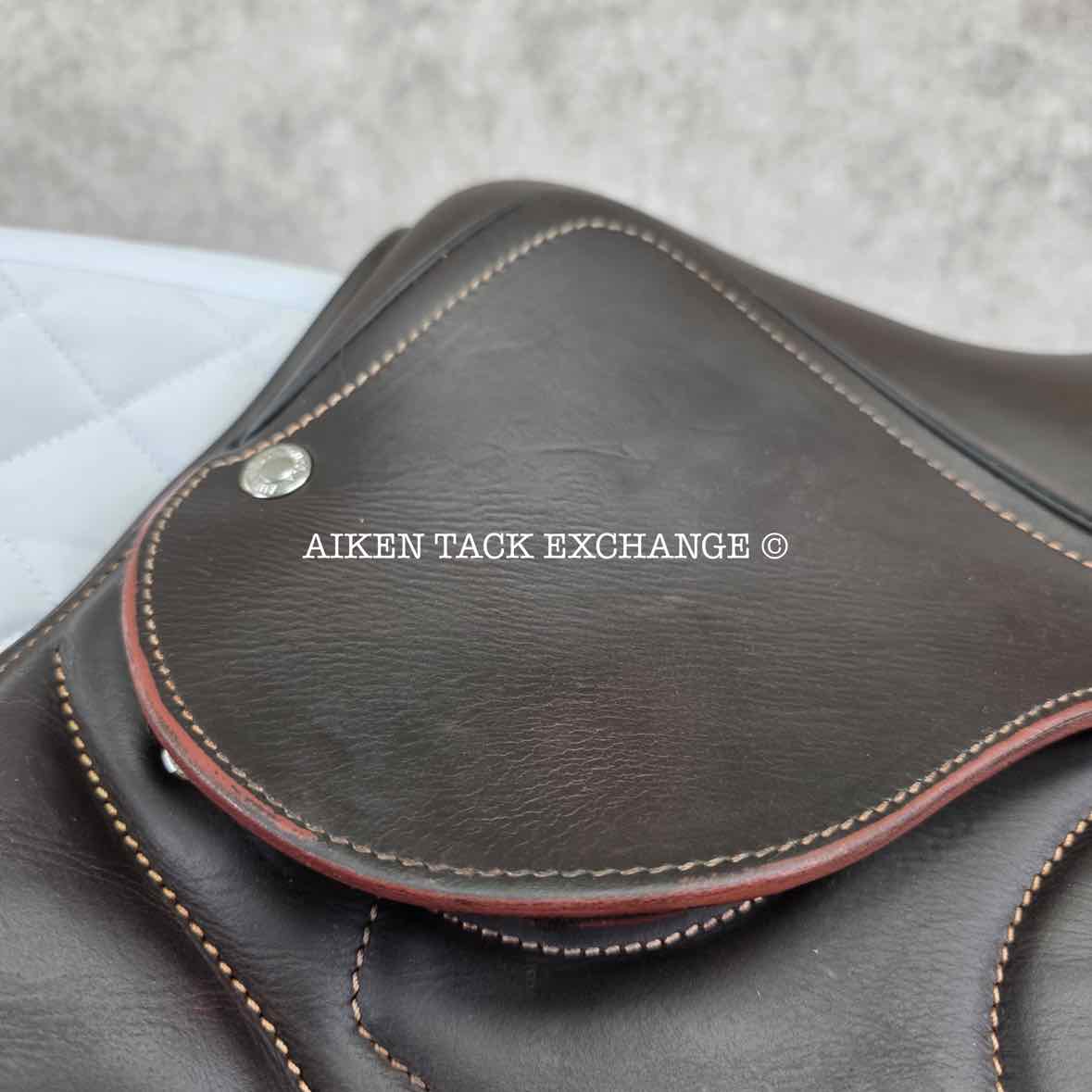 2022 Devoucoux Biarritz K Close Contact Jump Saddle, 15" Seat, 00K Flap, MW Tree, D3D Panels, Full Buffalo Leather