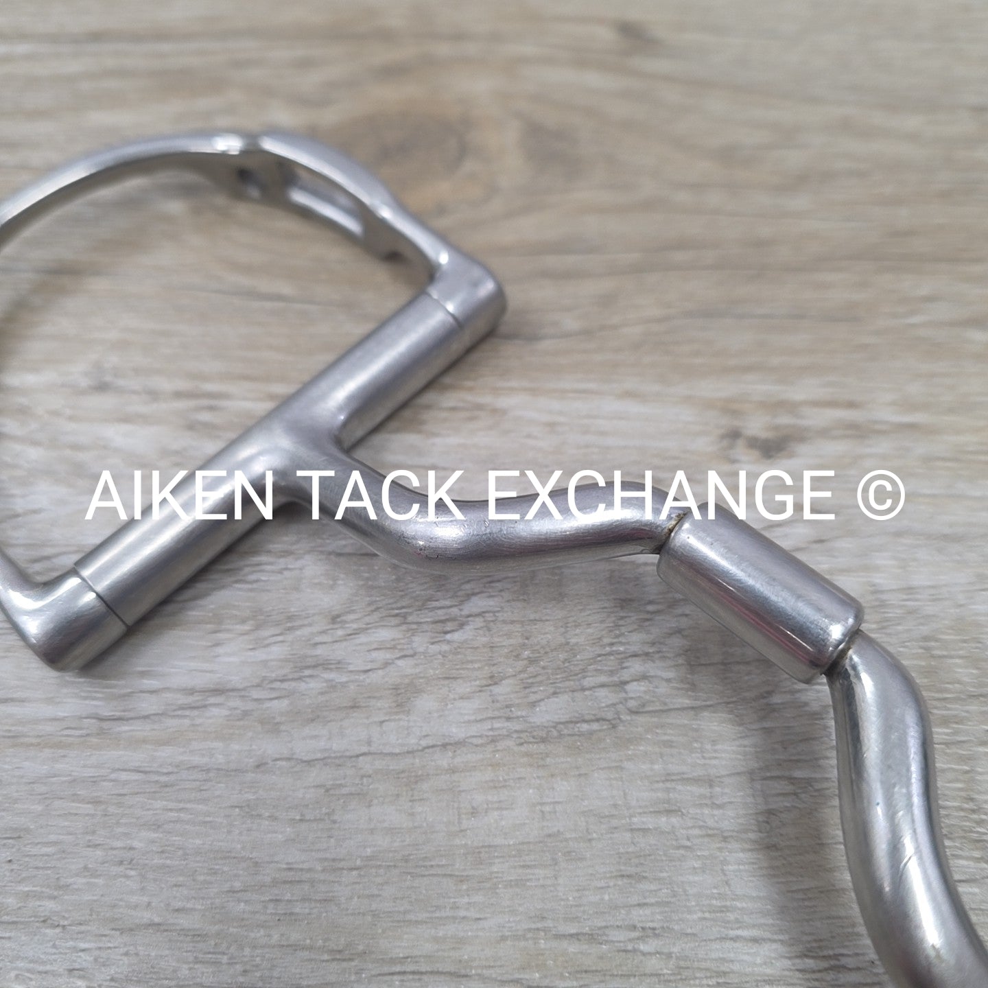 Myler English Dee with Hooks and Narrow Low Ported Barrel MB 43 LP 5"