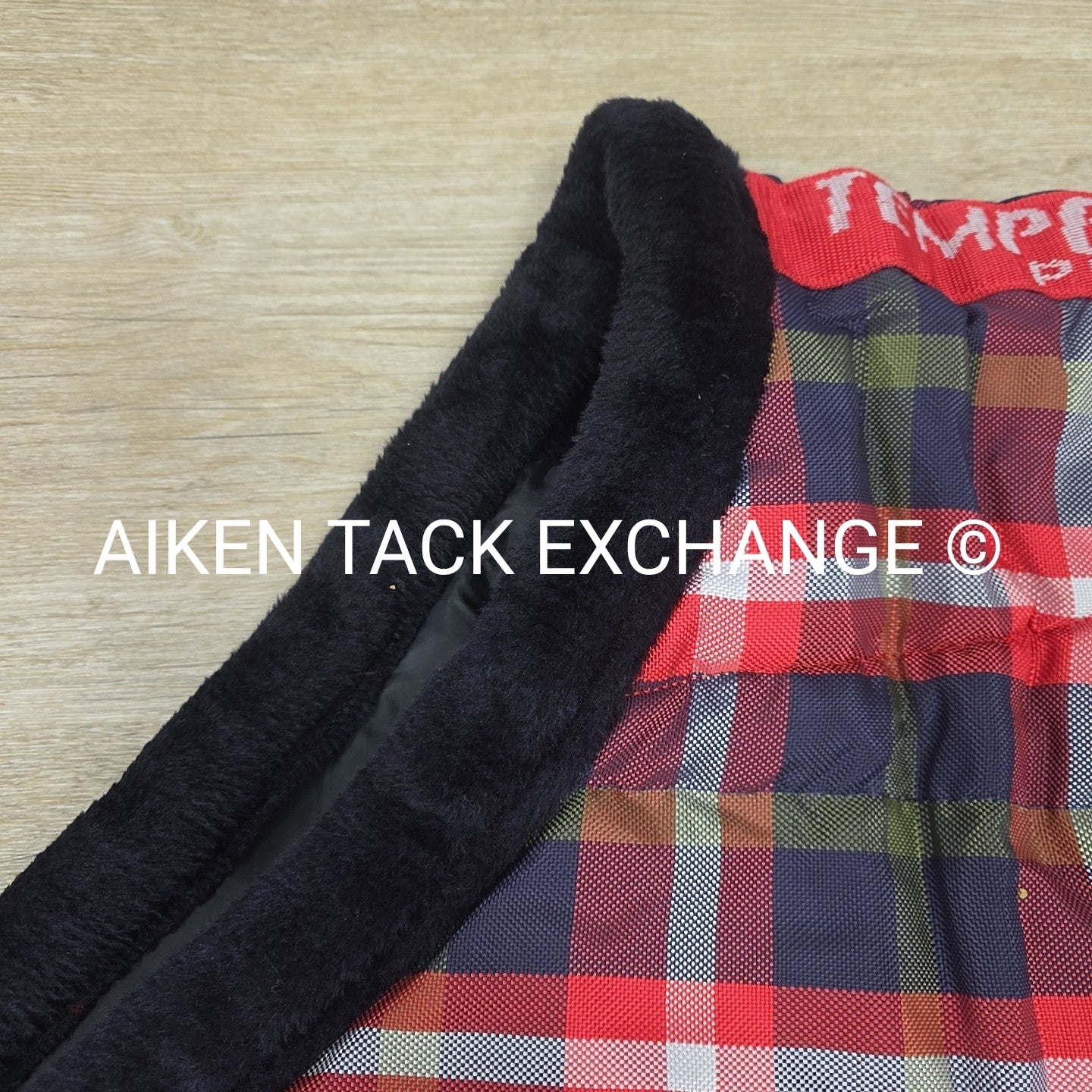 Shires Tempest Plus 200 G Stable Blanket, 75"