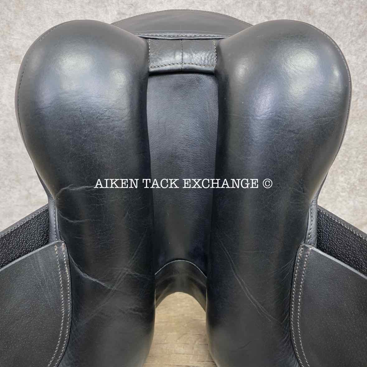 2016 Ovation Salinero II Dressage Saddle, 16.5" Seat, Adjustable Tree - XCH Changeable Gullet, Wool Flocked Panels