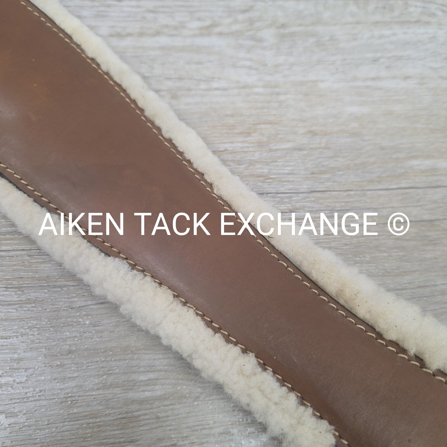 Beval Fleece Lined Girth with Single End Elastic, Brown, 50"