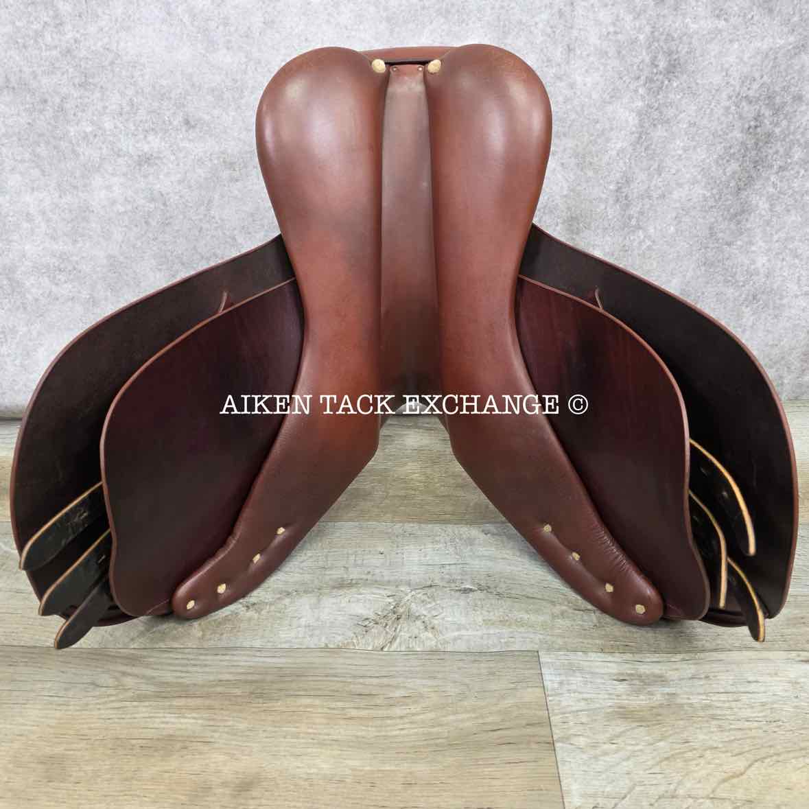 Thornhill Pro-Trainer 24K Platinum Series Close Contact Jump Saddle, 16.5" Seat, Medium Tree, Foam Panels