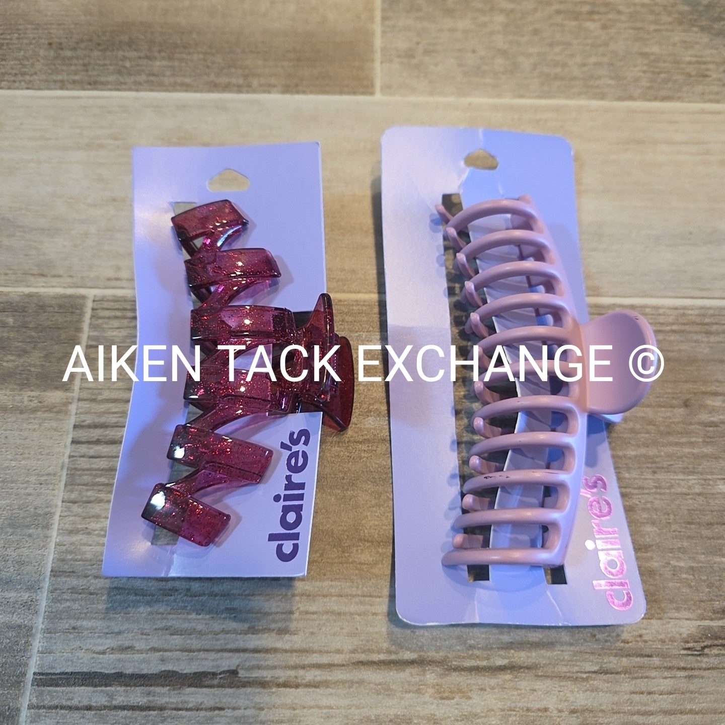 Claire's Hair Bundle -  2 Claw Clips