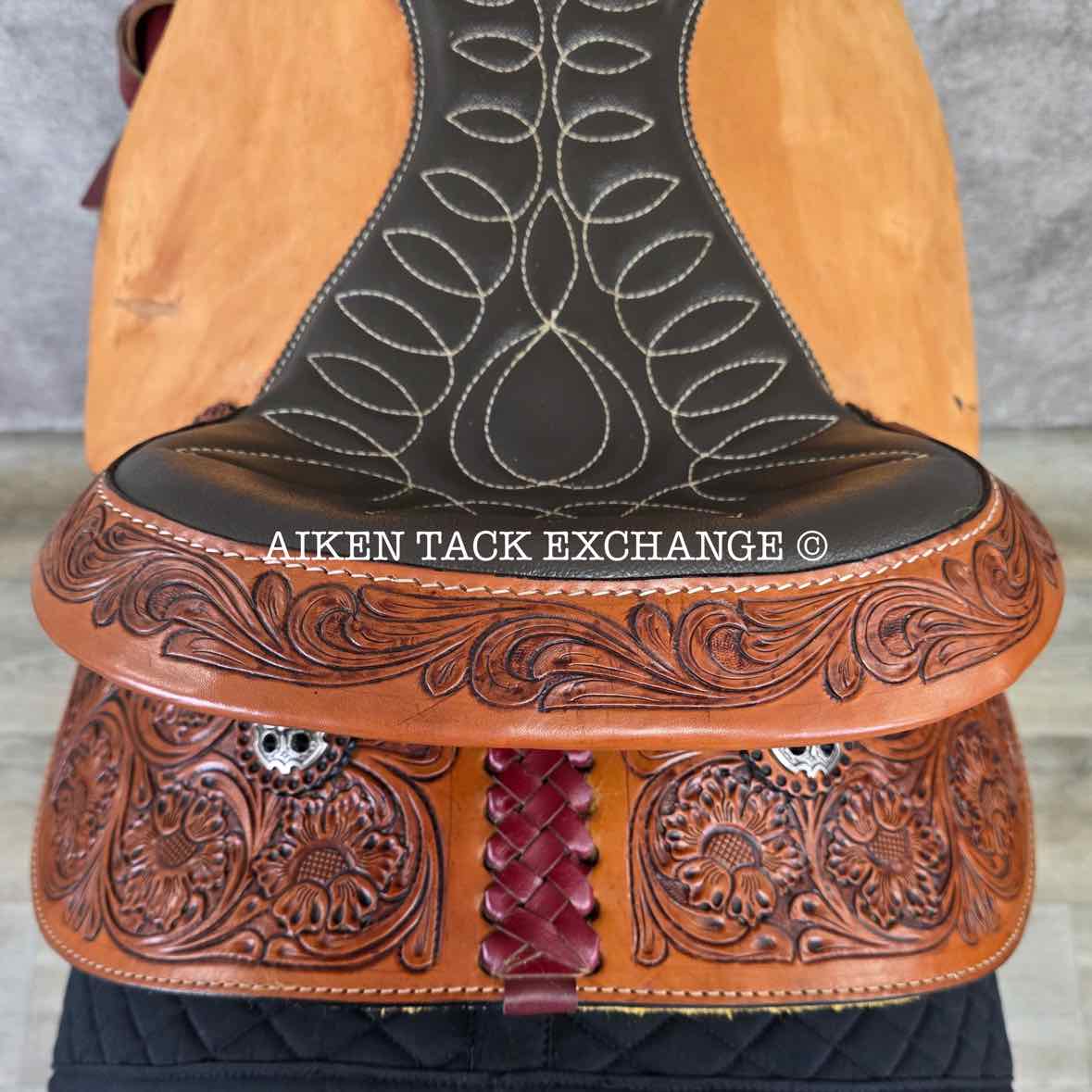 Circle J Western Saddle, 17" Seat, Regular Tree - Semi QH Bars