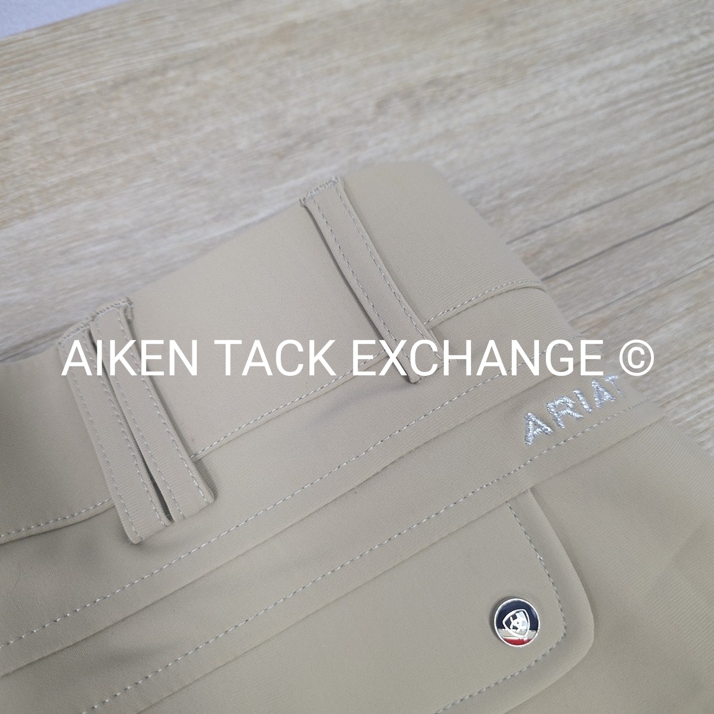 Ariat Tri Factor Silicone Grip Full Seat Breeches, Size 32 R