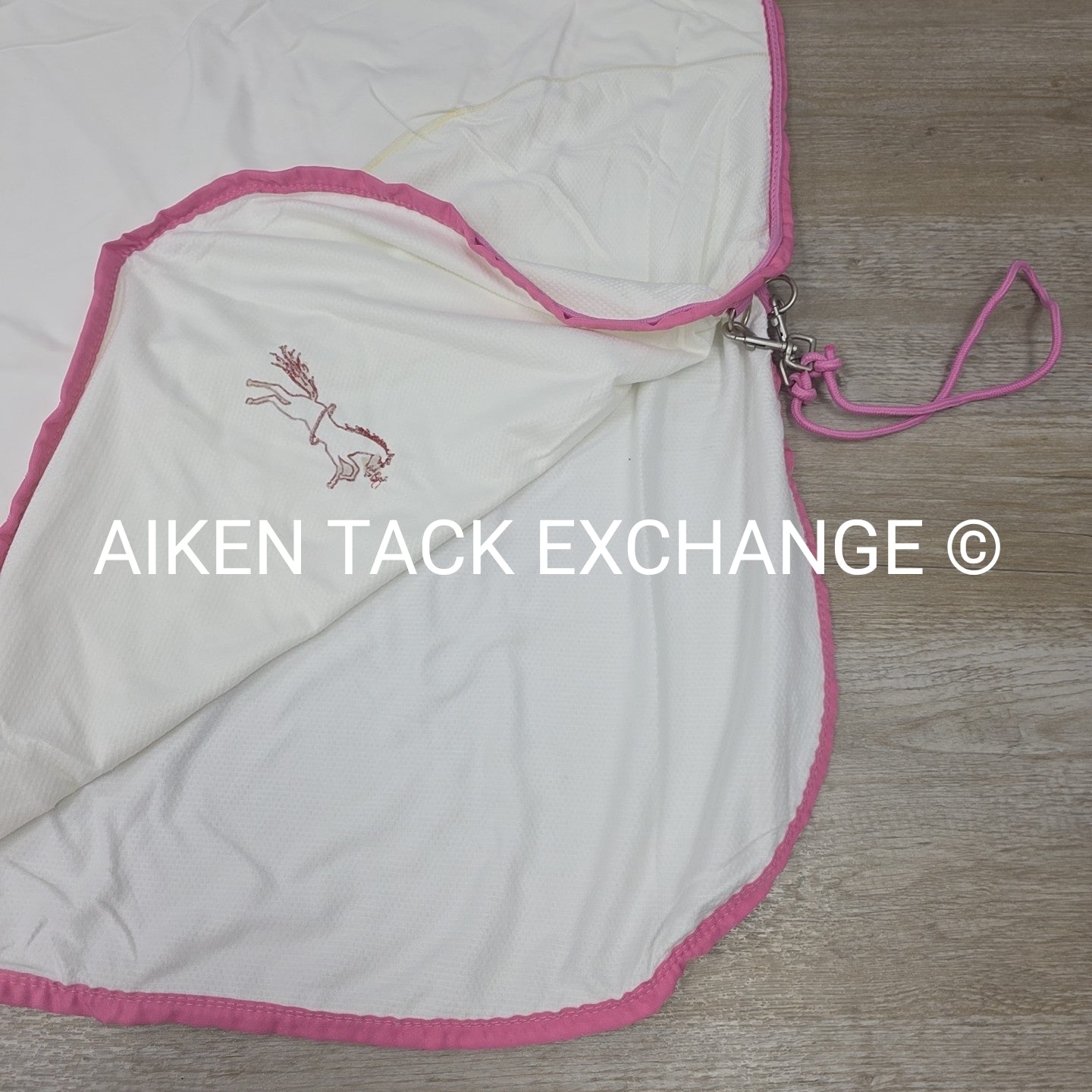 Fenwick Equestrian Pop Star Dress Sheet Sporty Cooler, 68"