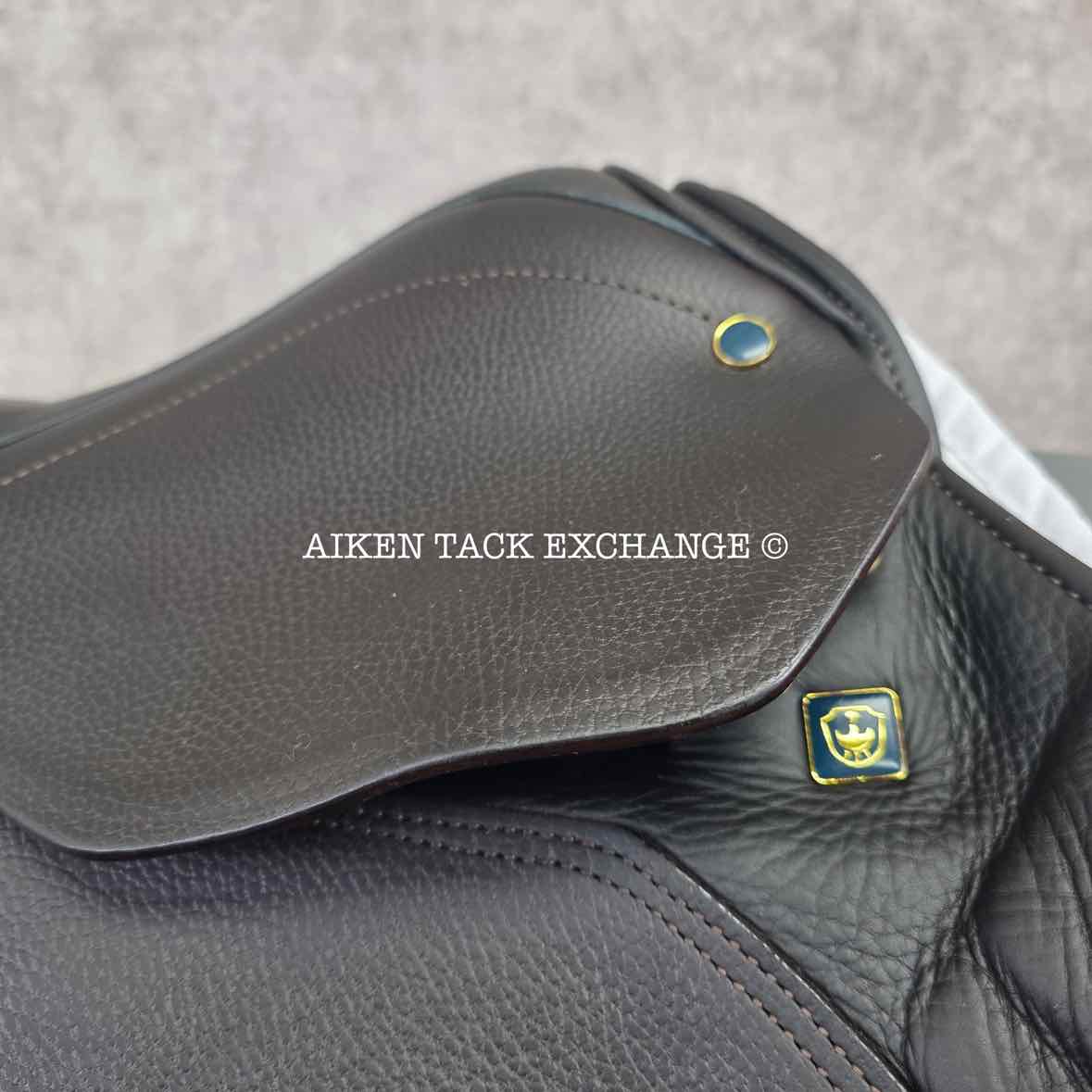 2025 Stubben Roxane Jump Saddle, 18" Seat with Biomex, 28cm Tree - Medium Narrow, Wool Flocked Panels