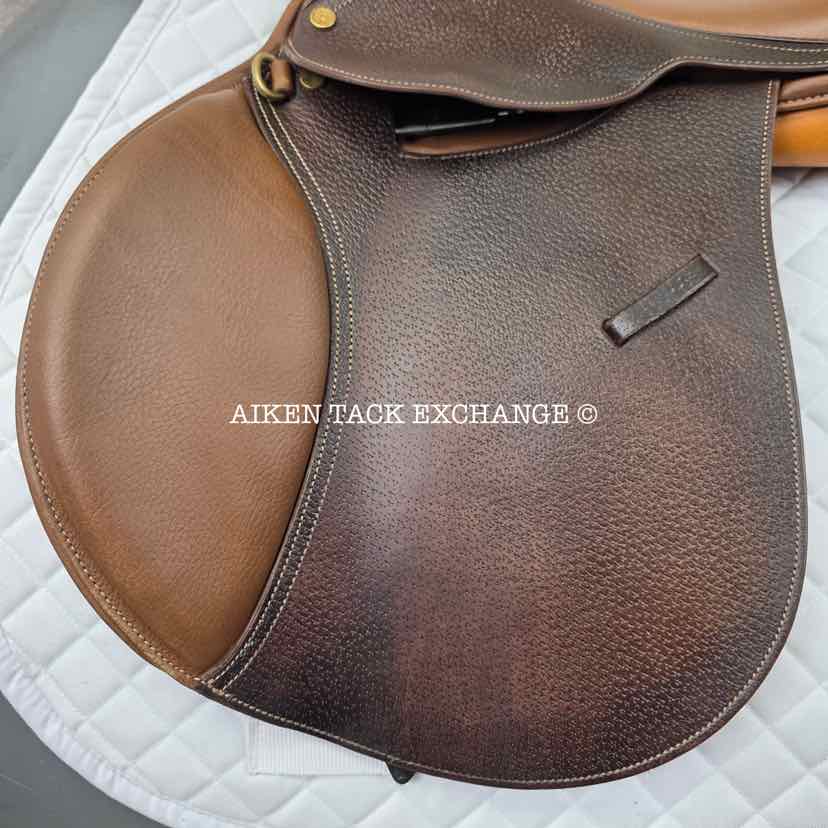 **SOLD** Collegiate Ruiz Diaz Close Contact Jump Saddle, 16.5" Seat, Medium Tree, Foam Panels
