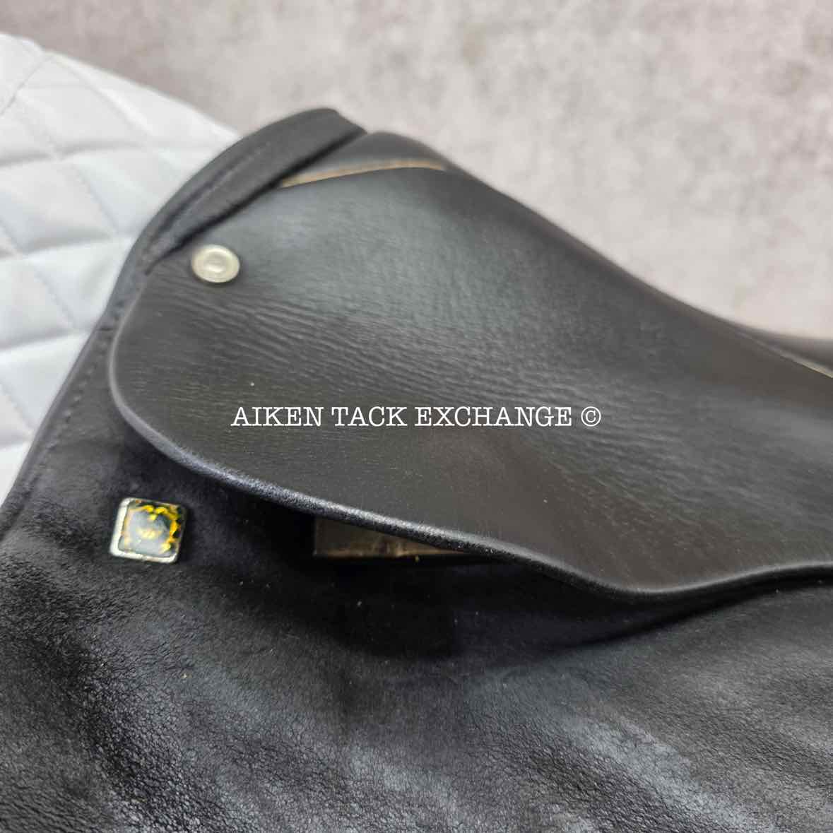 Stubben Tristan Dressage Saddle, 18" Seat, 31.5cm Tree - Medium Wide, Wool Flocked Panels