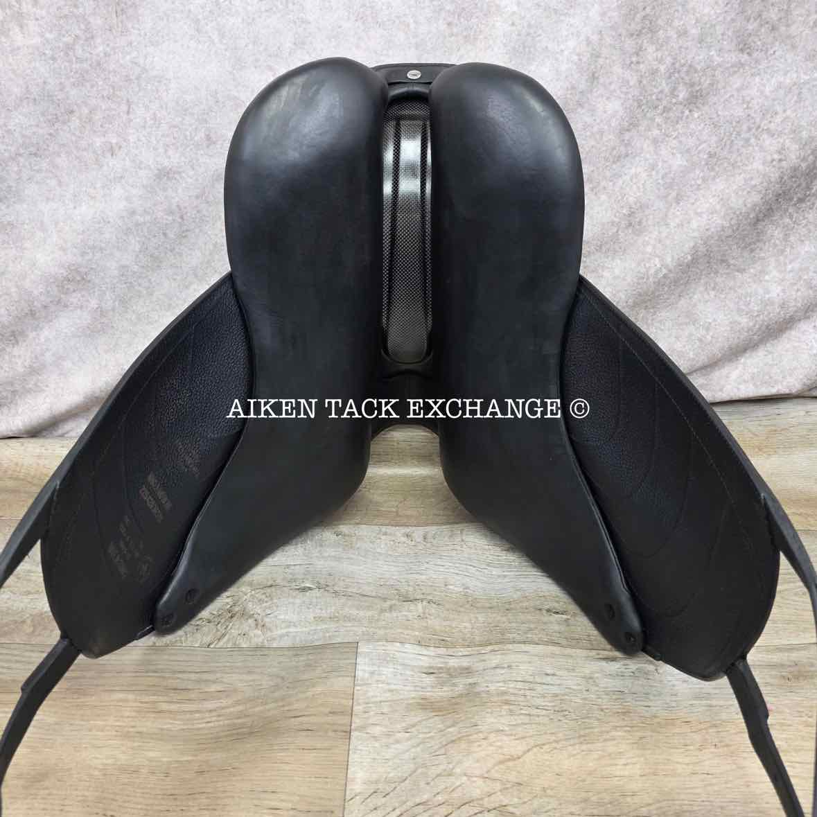 2022 Devoucoux Makila Harmonie Monoflap Dressage Saddle, 17.5" Seat - 002, 1A Flap - Short, Dynamick Tree - Medium, D3D Panels, Full Buffalo Leather