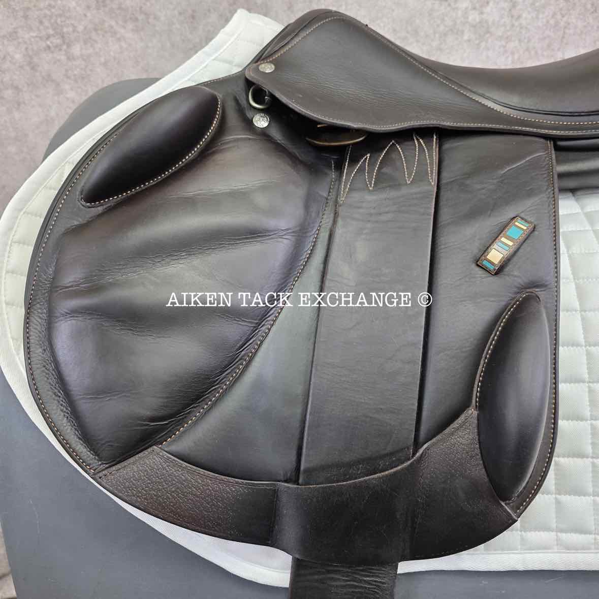 2018 Voltaire Elkton Monoflap Jump Saddle, 18.5" Seat - 2AA Flap, Medium Wide Tree, PRO Panels, Full Buffalo Leather