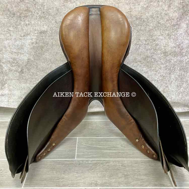 English Close Contact Jump Saddle, 17" Seat, Medium Tree, Foam Panels