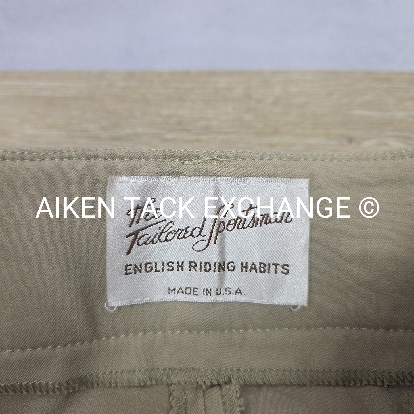 Tailored Sportsman Trophy Hunter Knee Patch Breeches, Size 28 L