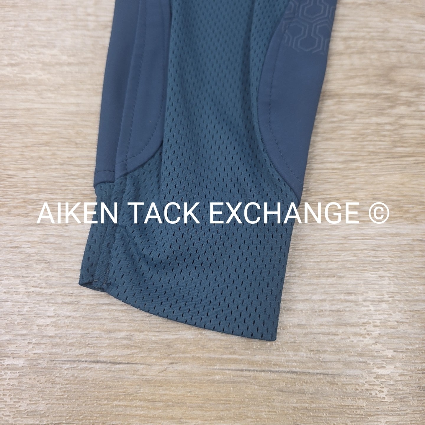 Ariat Tri Factor Full Seat Breeches, Women's 26 (missing 1 pocket button)