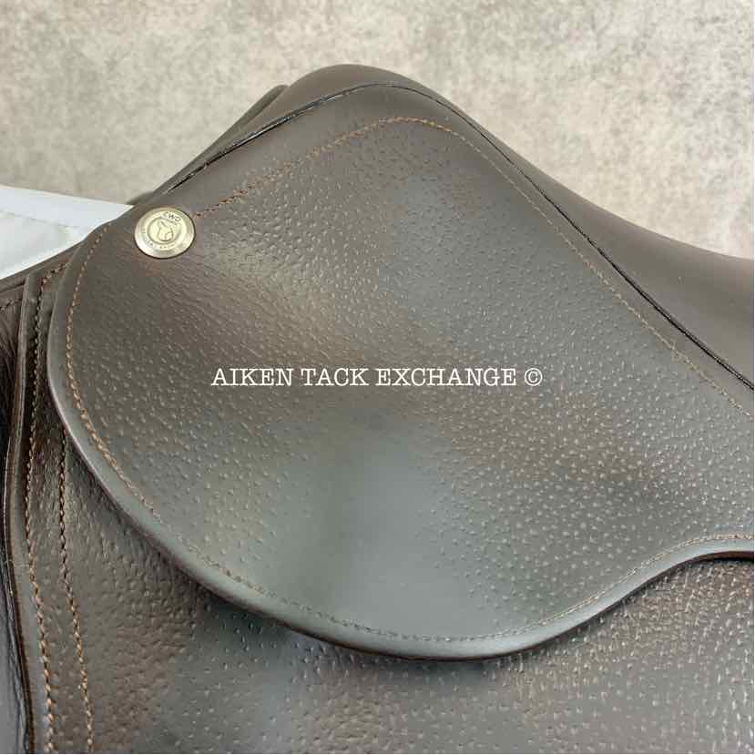 **SOLD** 2016 CWD SE02 Close Contact Jump Saddle, 17.5" Seat, 2L Flap, Medium Tree, Foam Panels