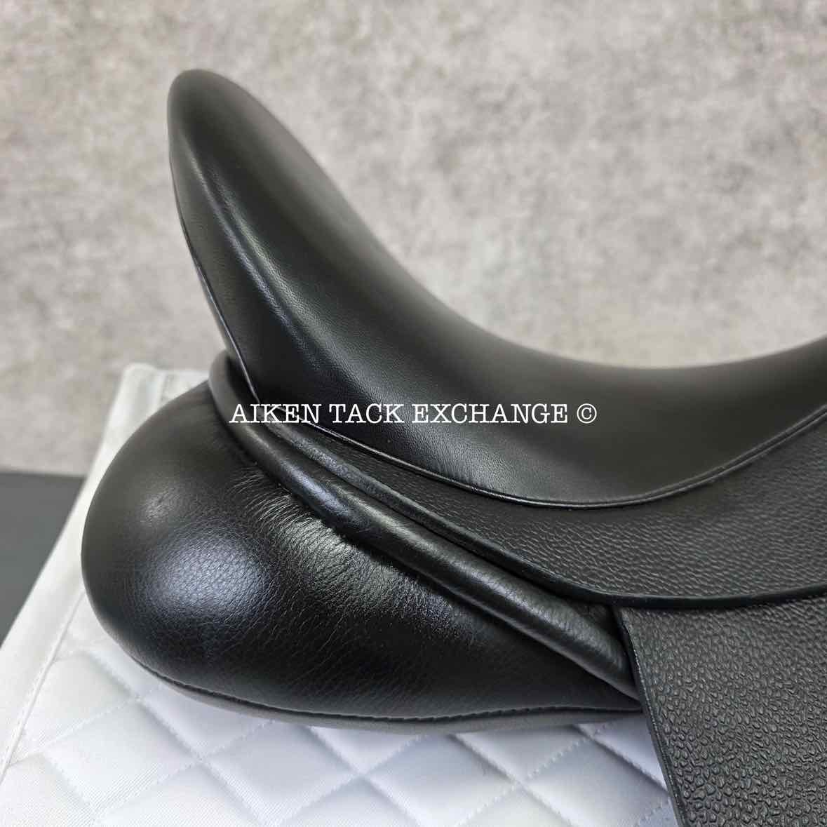 **SOLD** 2023 Trilogy Amadeo Elite Dressage Saddle, 18" Seat, Medium Wide Tree, Wool Flocked Panels