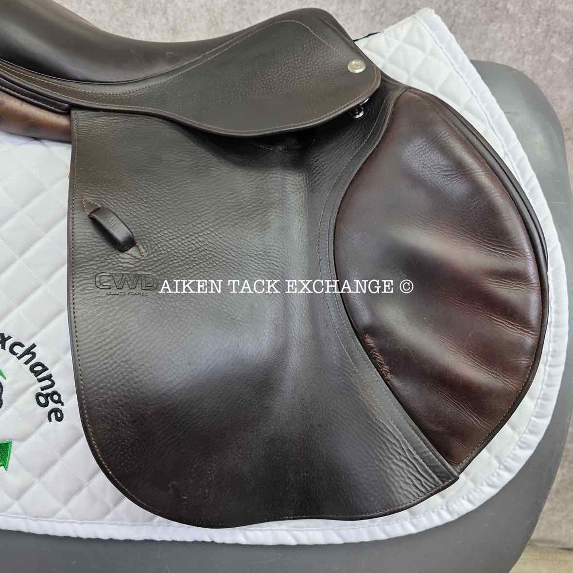 2006 CWD SE02 Close Contact Jump Saddle, 17.5" Seat, 4C Flap, Medium Tree, Foam Panels
