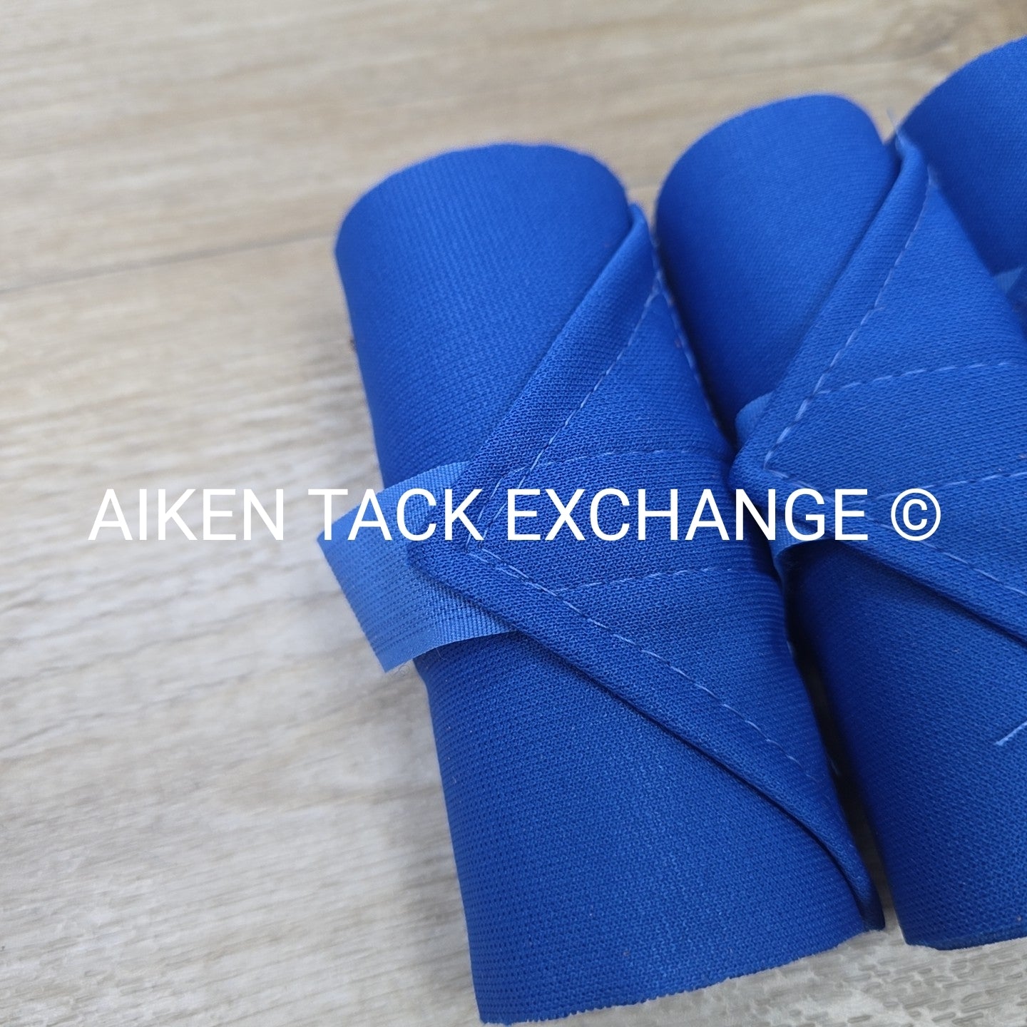 Standing Wraps, Set of 4