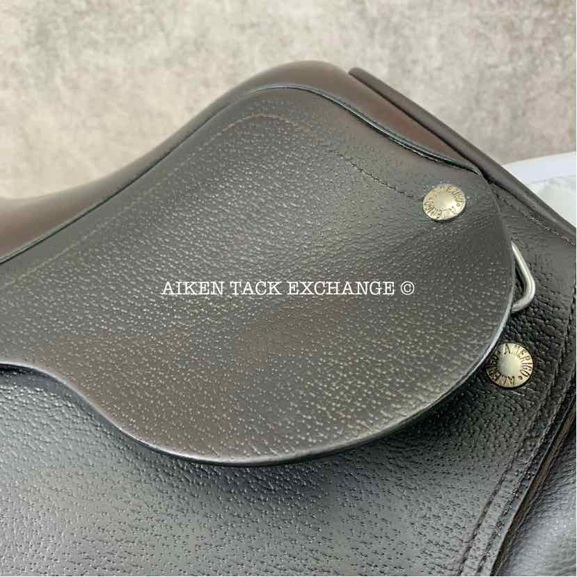 2018 Amerigo Vega Jump Saddle, 18" Seat, Medium Wide Tree, Wool Flocked Panels
