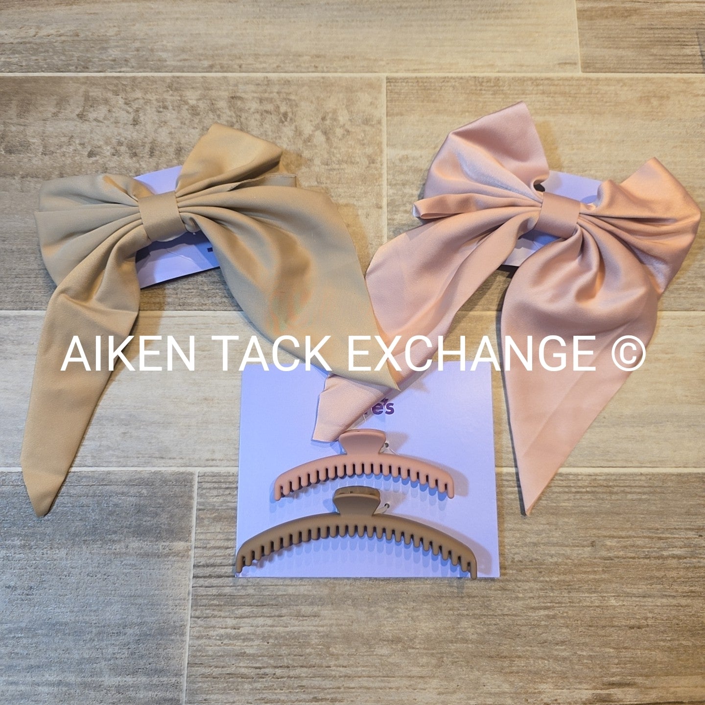 Claire's Hair Bundle - 2 Claw Clips, 2 Hair Clips