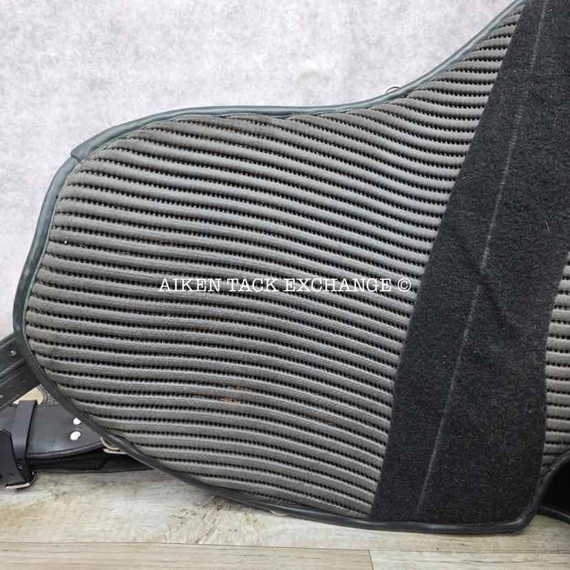 **SOLD** Freeform Lightweight Treeless Classic Trail Endurance Saddle, 17" Seat