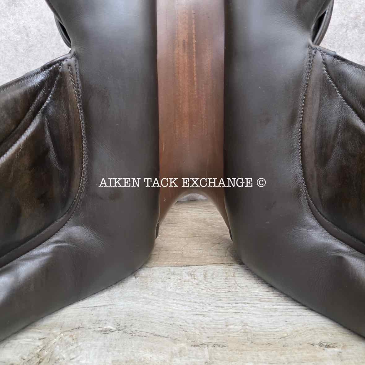 2019 Custom Saddlery Wolfgang Omni Monoflap Dressage Saddle, 17" Seat, Adjustable Tree, Wool Flocked Panels