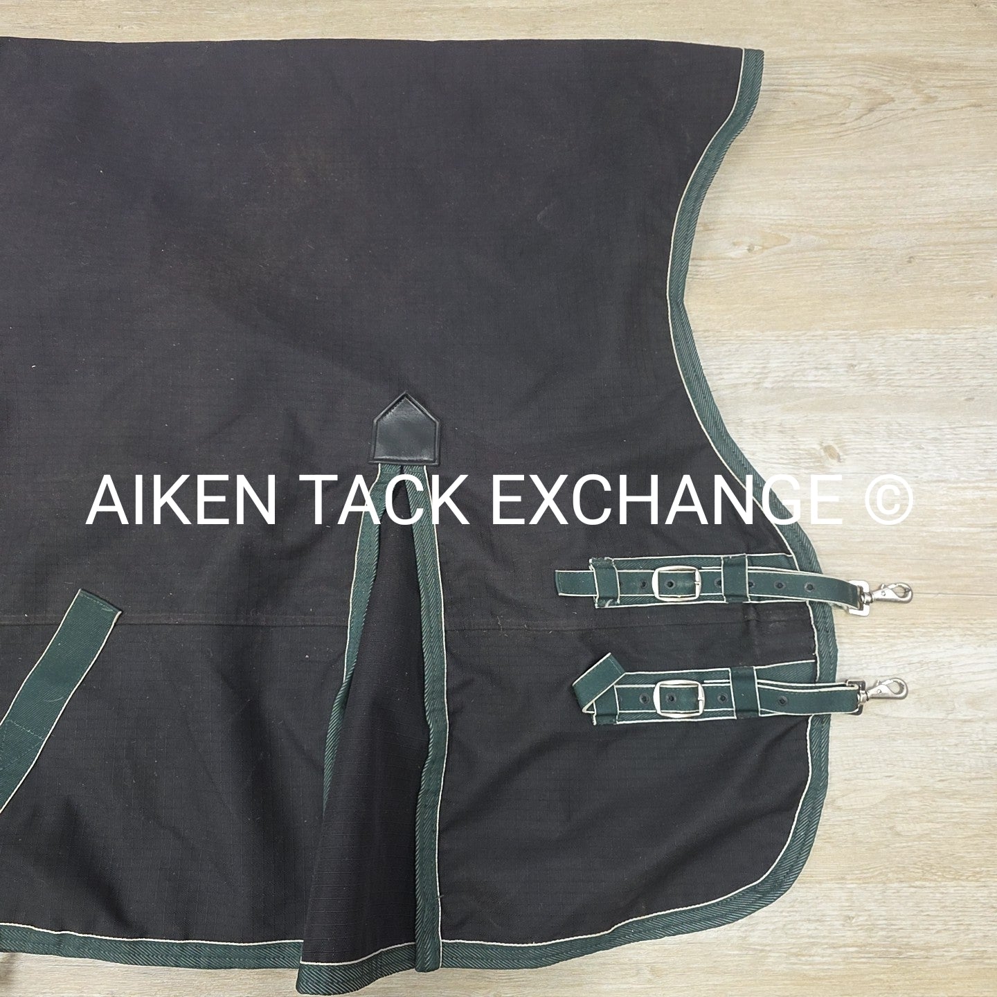 Shires StormBreaker Turnout Sheet, 81"