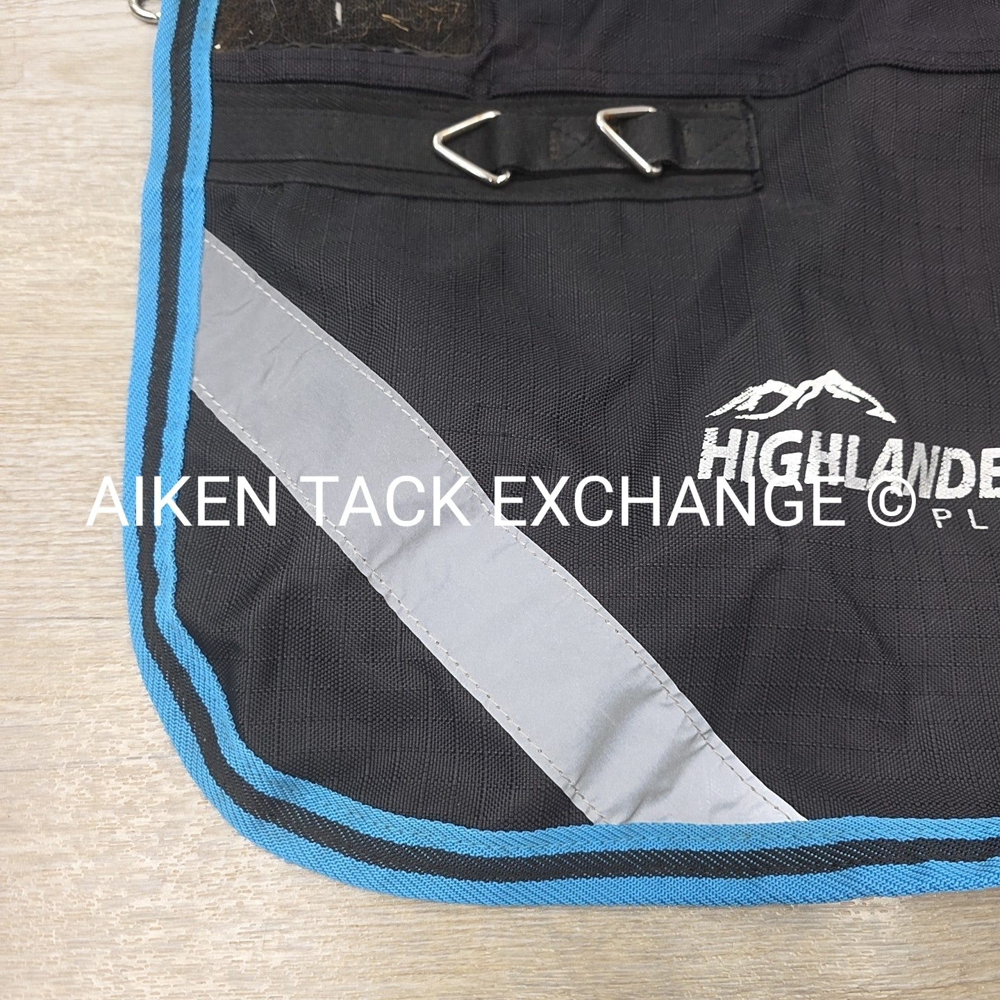Shires Highlander 300 G Fill Turnout Blanket w/ Neck, 75"
