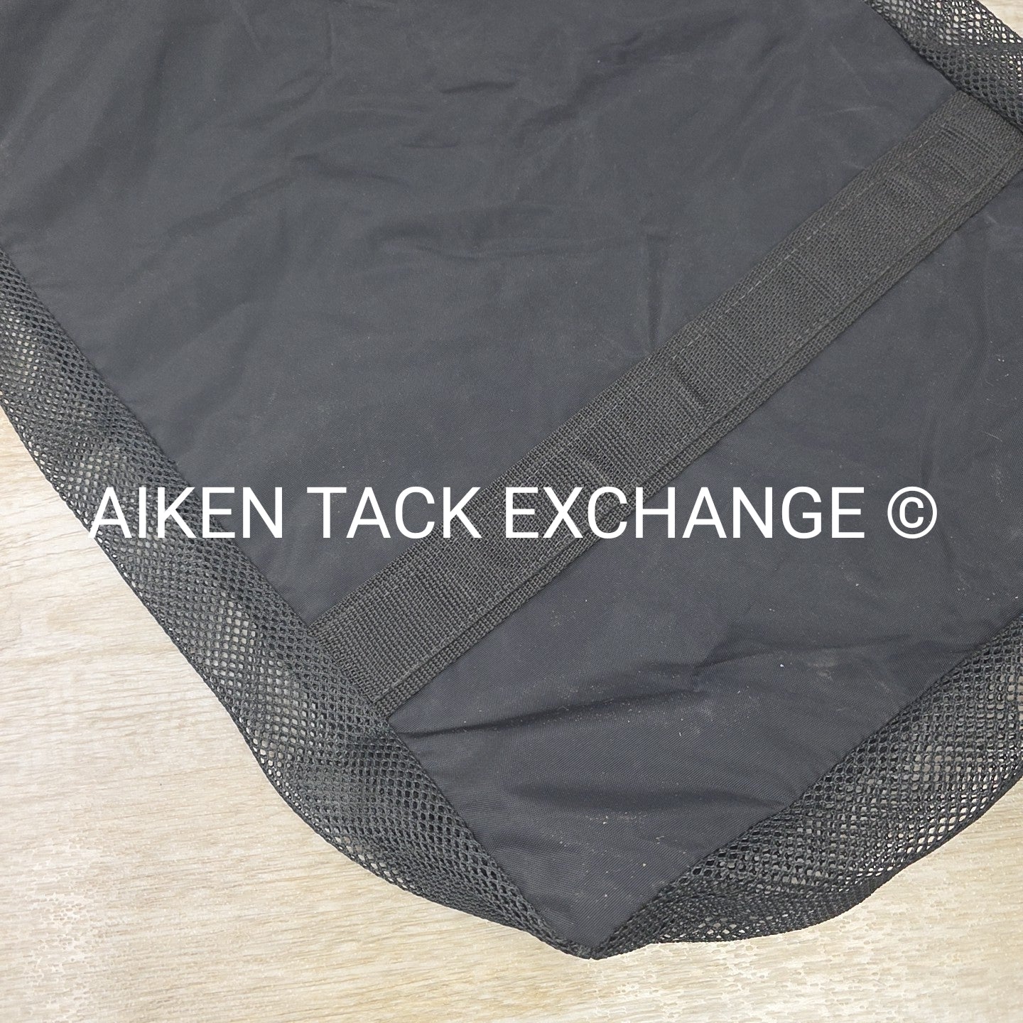Tuck-M-In Hanging Bridle Bag