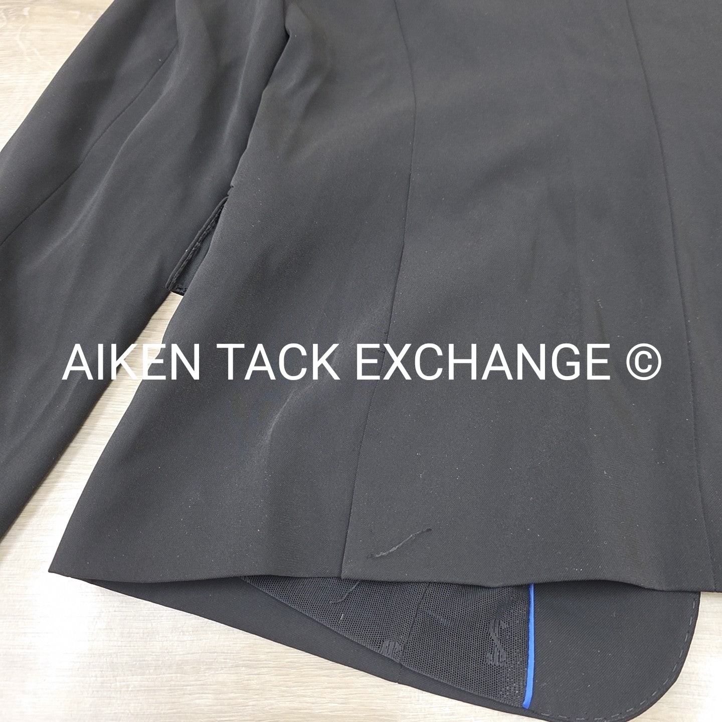 Tredstep Symphony Classic Show Coat, Size 6