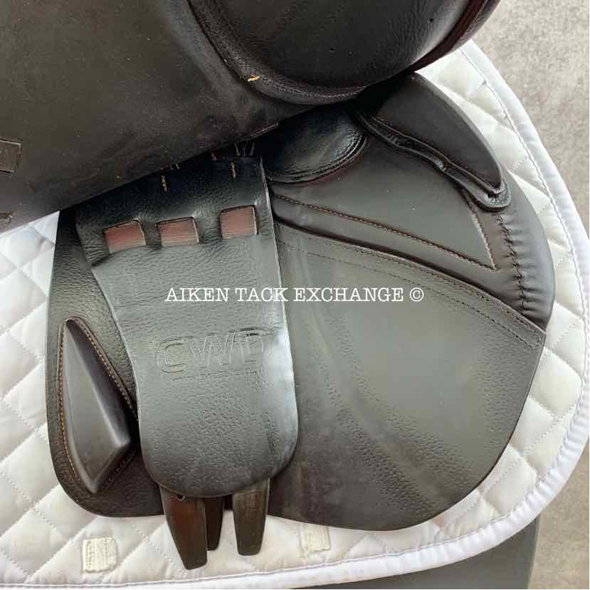 2014 CWD SE06 Close Contact Jump Saddle, 17" Seat, 3C Flap, Medium Tree, Foam Panels