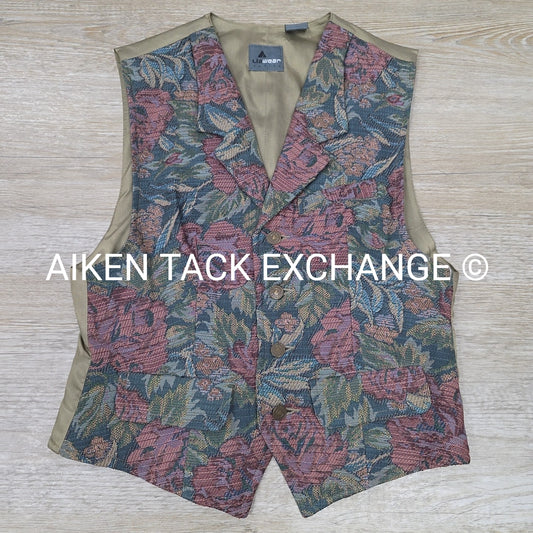 Lia Wear Vest, Size 2 Petite