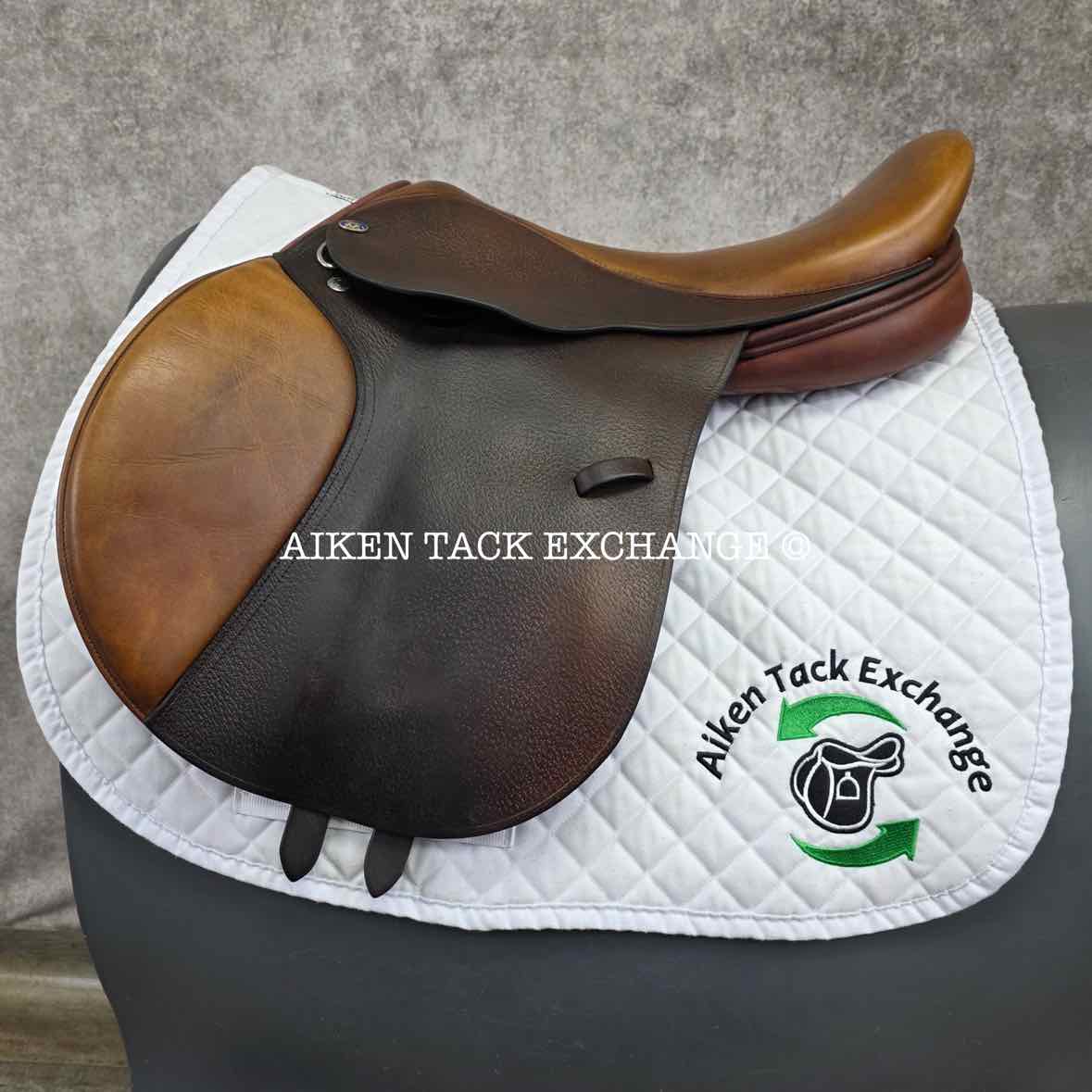 **SOLD** Balance by Frank Baines Jump Saddle, 17" Seat, X-Wide Hoop Tree, Wool Flocked Panels