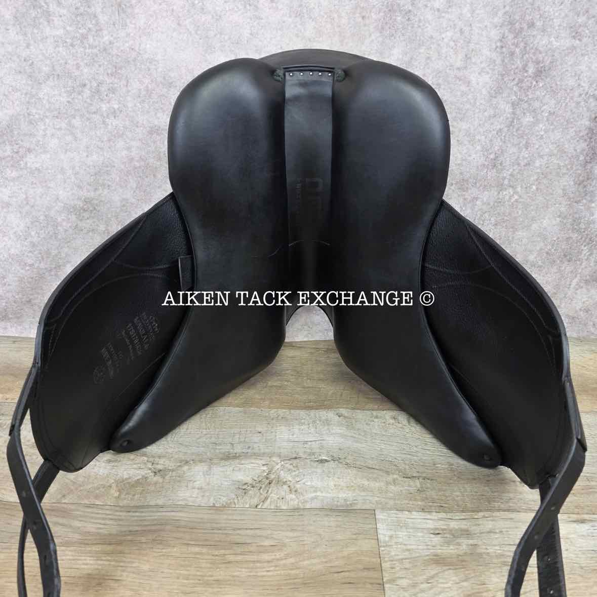 2017 Devoucoux Makila Lab Monoflap Dressage Saddle, 17" Seat - 2AA Flap, Medium Tree, D3D Panels, Full Buffalo Leather