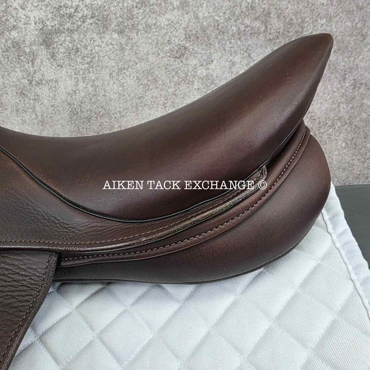 2021 Stubben Ascend Close Contact Jump Saddle, 18" Seat, 27cm Tree - Narrow, Wool Flocked Panels