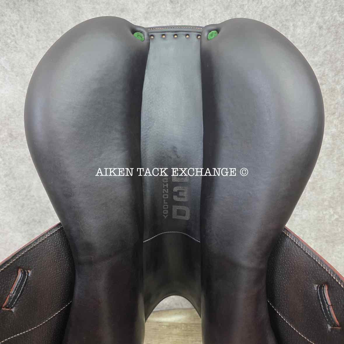 2015 Devoucoux Chiberta Monoflap Jump Saddle, 18" Seat, 1AA Flap, Medium Wide Tree, D3D Panels, Full Buffalo Buffalo Leather