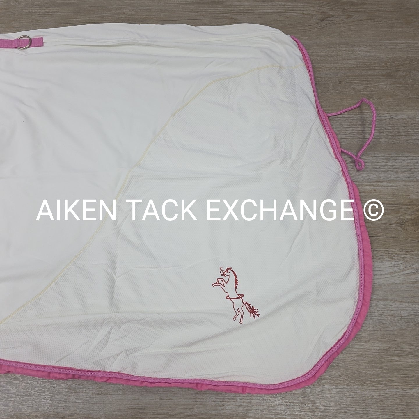 Fenwick Equestrian Pop Star Dress Sheet Sporty Cooler, 68"