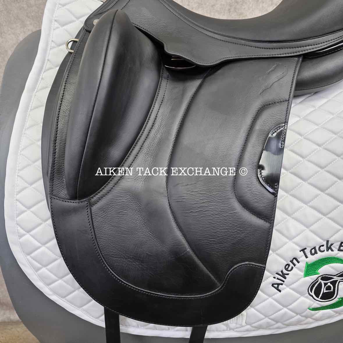 2025 Antares Tempo Monoflap Dressage Saddle, 18" Seat, 4C Flap, Medium Tree, Foam Panels, Full Buffalo Leather