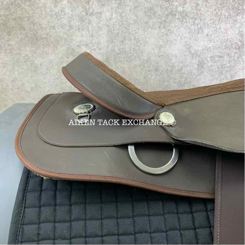 Wintec Western Saddle, 17" Seat, Regular Tree - Semi QH Bars
