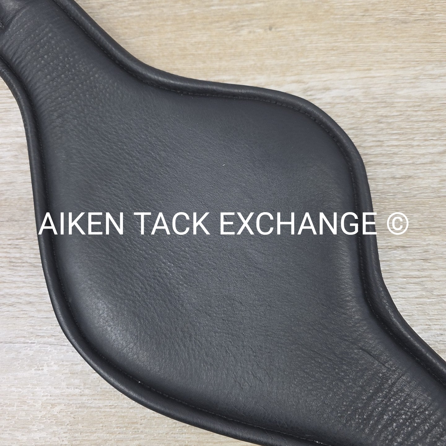 Contour Anatomic Shoulder Relief Girth, Black, 30"