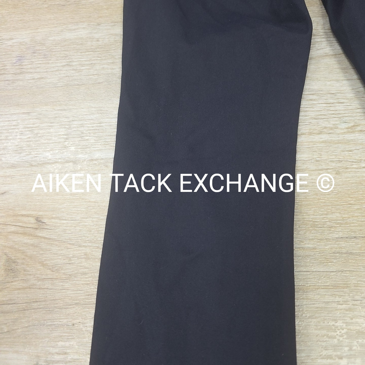 Avalanche Outdoor Supply Co. Compression Leggings, Size Medium