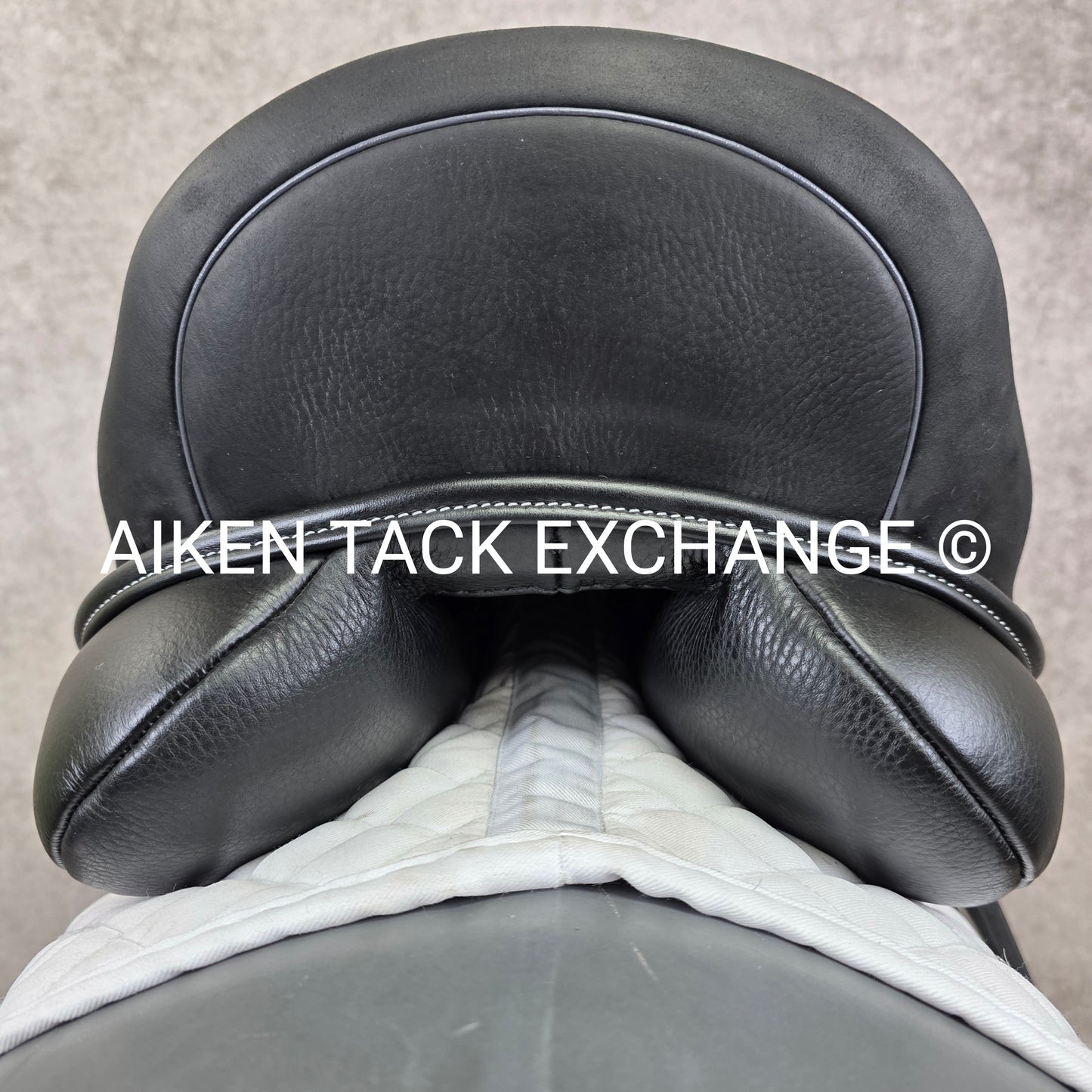 2023 Custom Saddlery Wolfgang Gemini R Monoflap Dressage Saddle, 18" Seat, Adjustable Tree, Wool Flocked Panels