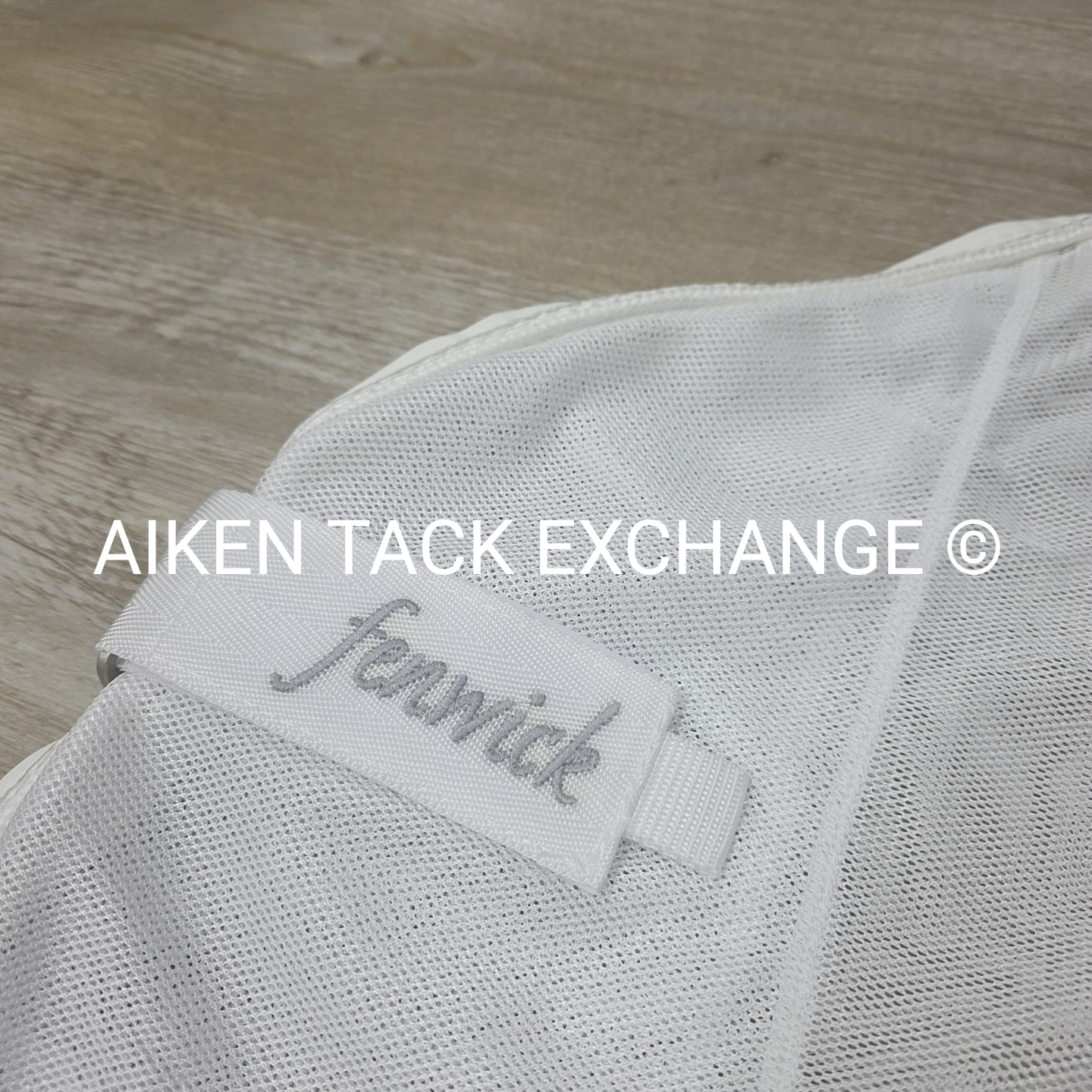 Fenwick Equestrian BodyGuard Mesh Cooler, White (has some marks) 60"