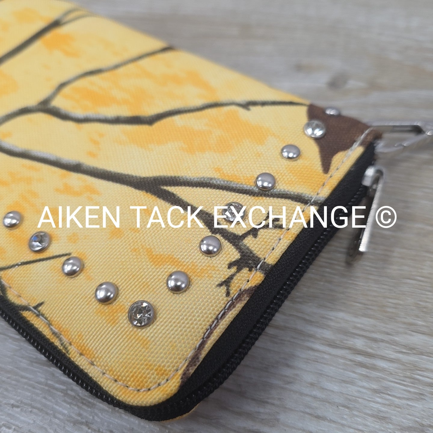 P & G Full Zip Wallet