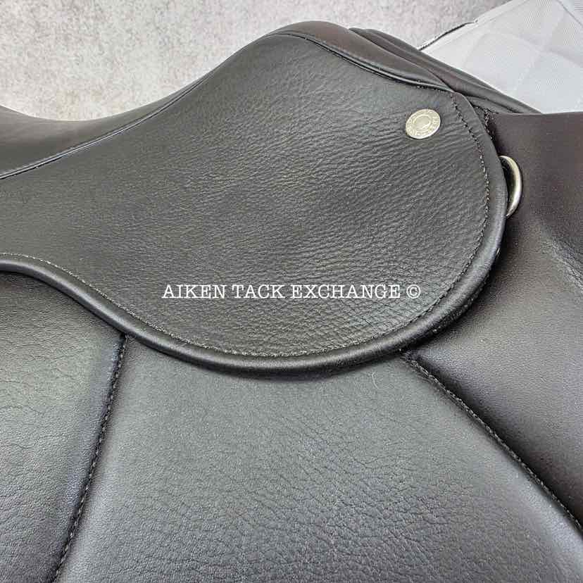 2022 Circuit by Dover Saddlery Premier Monoflap Jump Saddle, 17" Seat, Medium Wide Tree, Wool Flocked Panels