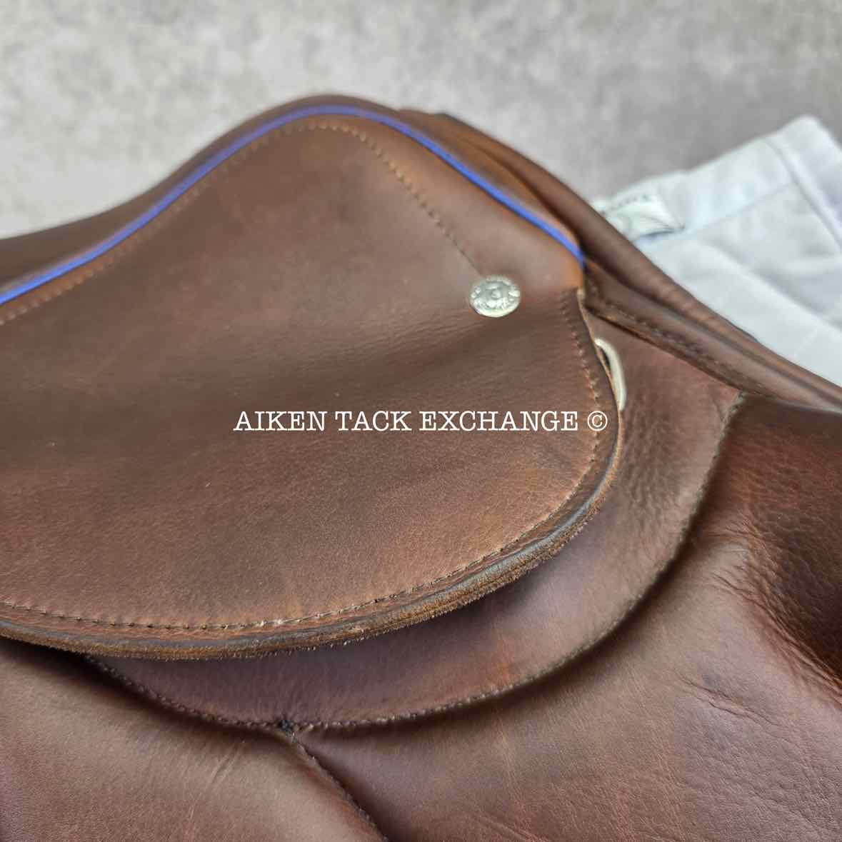 2022 Custom Saddlery Fleur De Lys Monoflap Jump Saddle, 17.5" Seat, Adjustable Tree, Wool Flocked Panels