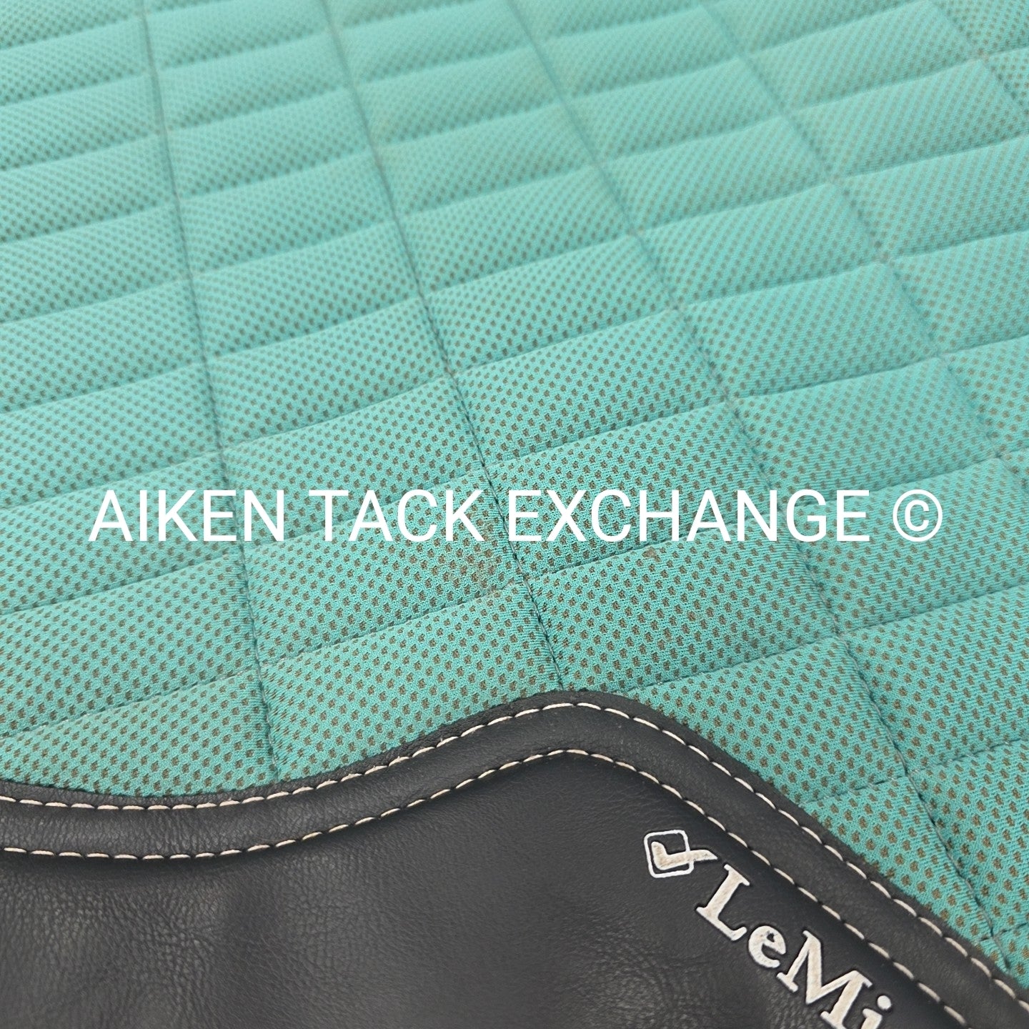 LeMieux Close Contact Square Jump Saddle Pad, Large