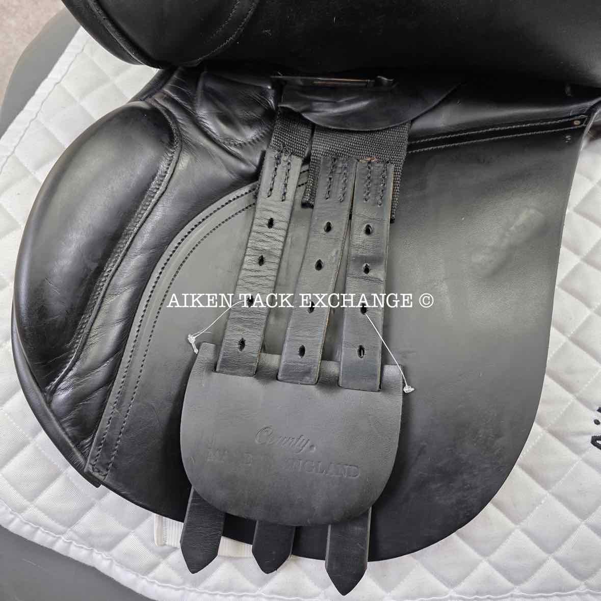 1999 County Eventer All Purpose Saddle, 17.5" Seat, Medium Tree, Wool Flocked Panels
